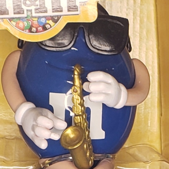 M&M's Candy Novelty Dispenser - Picture 2 of 9